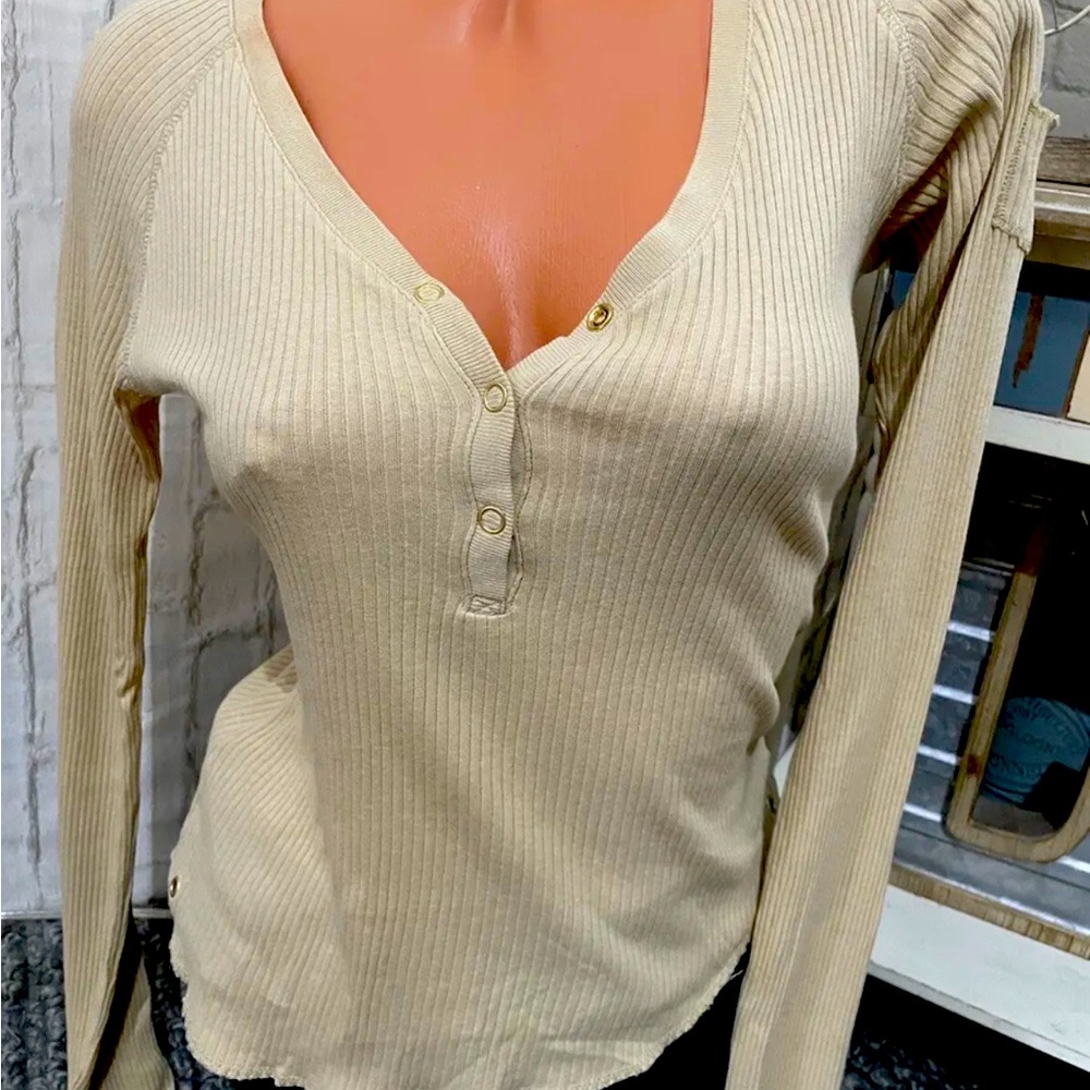 Women’s Tommy Jeans Long Sleeve Ribbed Henley sz L NEW